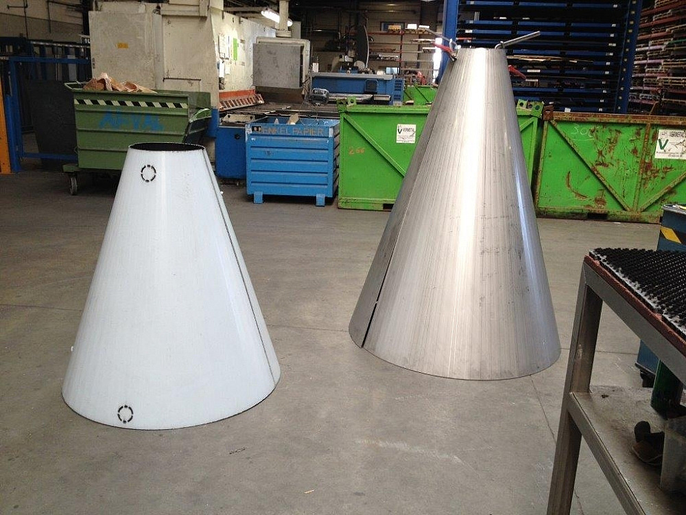 Inox cones met segmentplooien