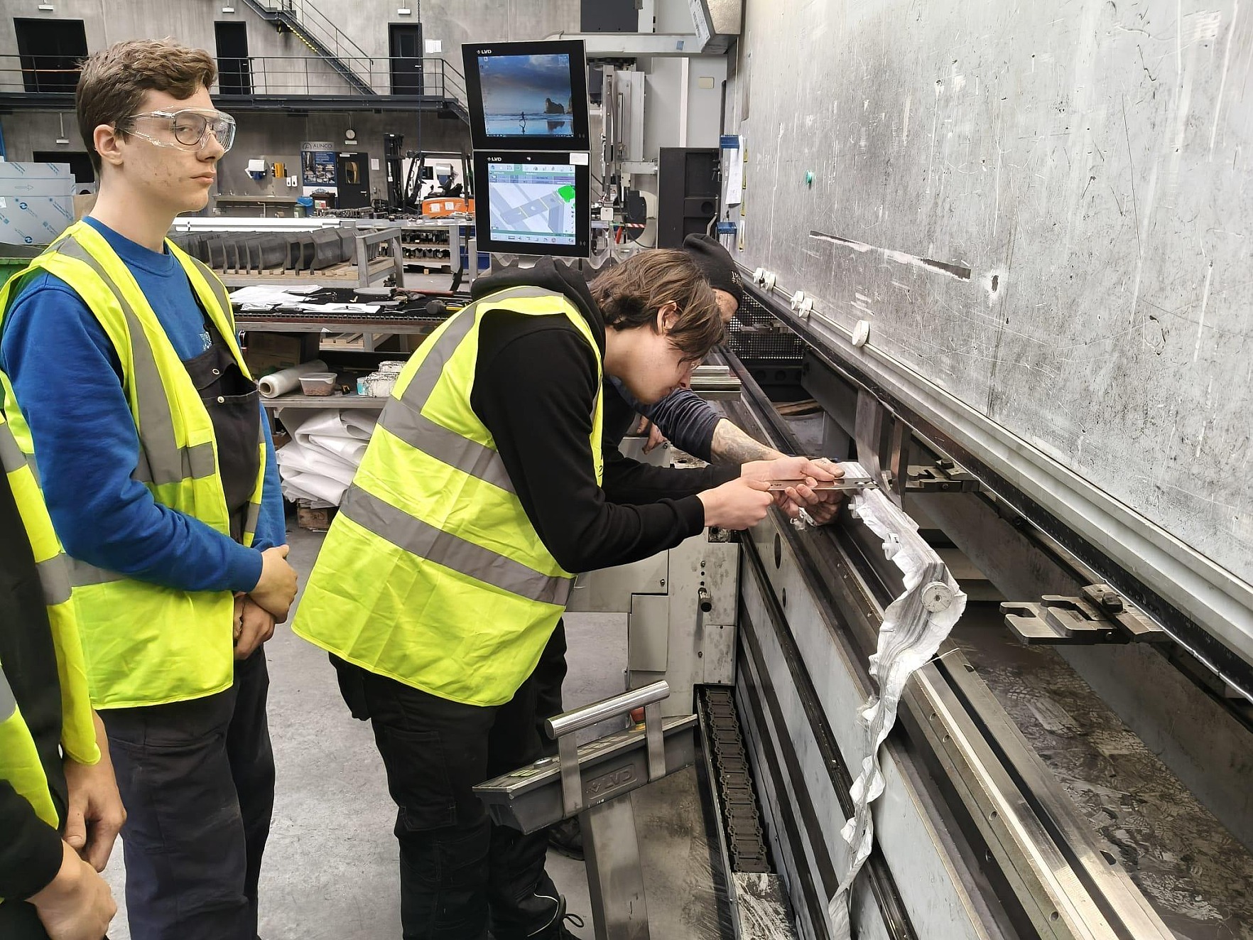 Ea1848d4 f411 46ab 9a37 e3a5dabf3160