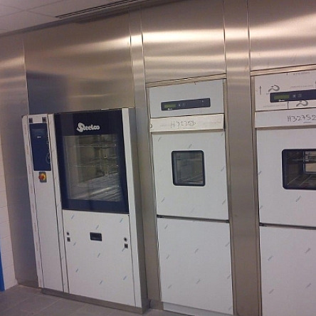 Wandbekleding in roestvrij staal