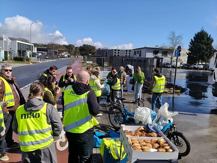 Industriepark-West tackles litter
